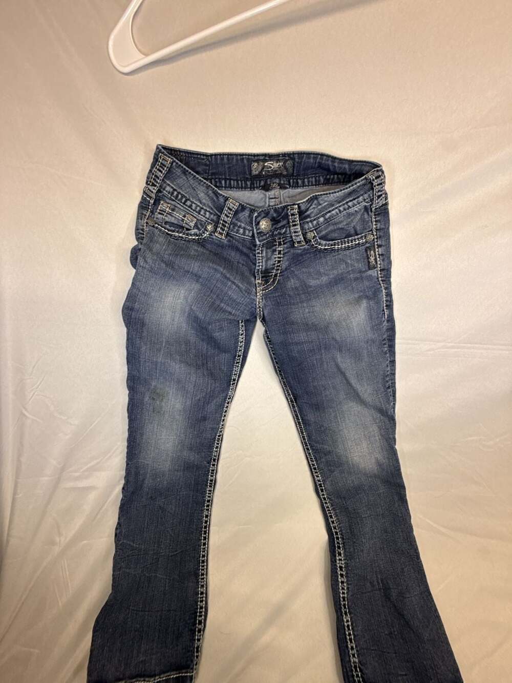Vintage y2k Silver Jeans Co. Suki Capri Size W27 Blue Denim Low Rise Pants